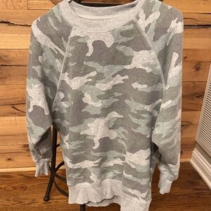 Aerie Women’s xs Gray Camouflage Crewneck sweatshirt